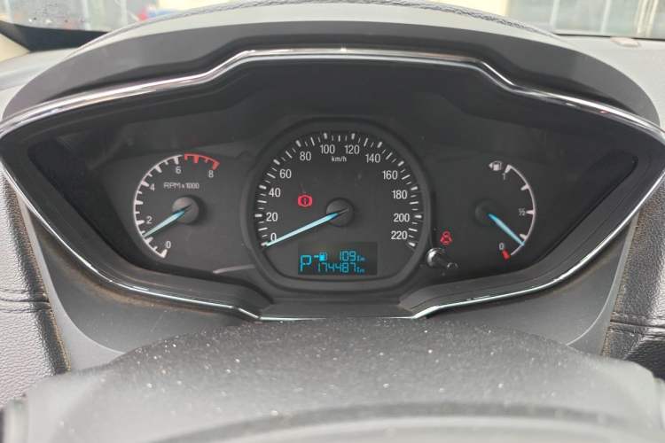 Used Ford Escort 2015 1.5L Automatic Fashion Model Instrument Cluster