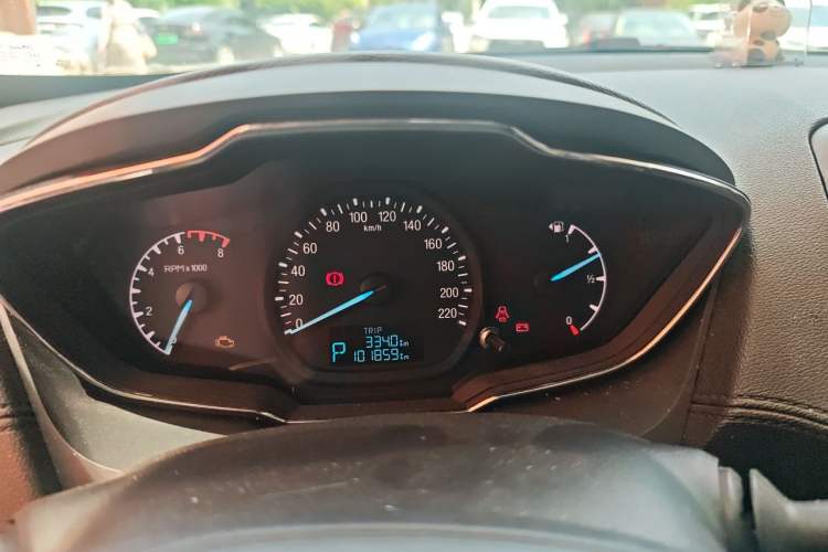 Used Ford Escort 2015 1.5L Automatic Fashion Model Instrument Cluster