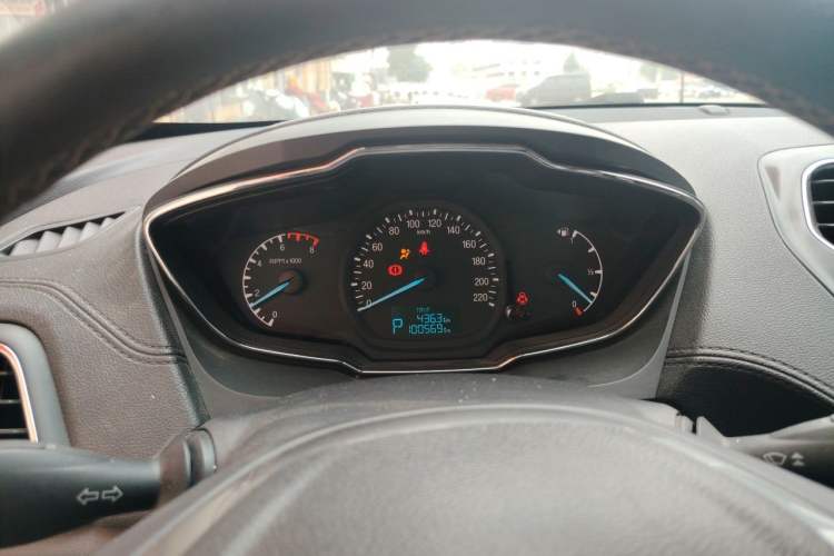 Used Ford Escort 2015 1.5L Automatic Fashion Model Instrument Cluster