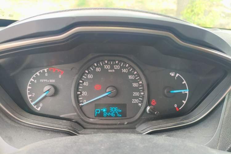 Used Ford Escort 2015 1.5L Automatic Comfort Edition Instrument Cluster