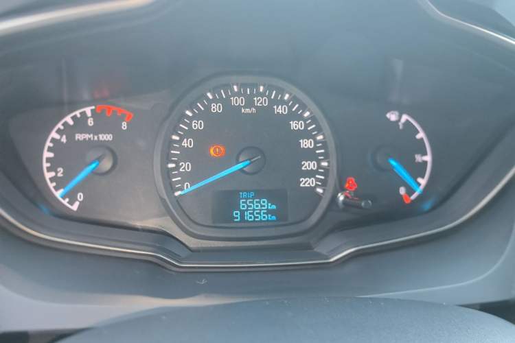 Used Ford Escort 2015 1.5L Manual Comfort Model Instrument Cluster