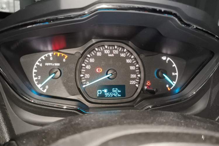 Used Ford Escort 2015 1.5L Automatic Fashion Model Instrument Cluster