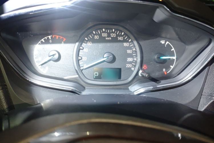 Used Ford Escort 2015 1.5L Automatic Fashion Model Instrument Cluster