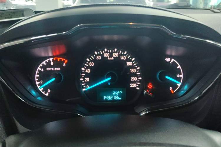 Used Ford Escort 2015 1.5L Manual Fashion Edition Instrument Cluster