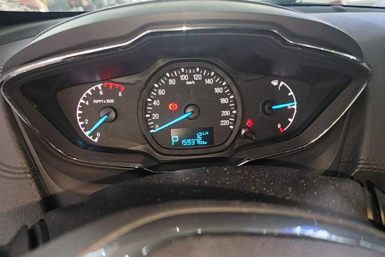 Used Ford Escort 2015 1.5L Automatic Fashion Model Instrument Cluster