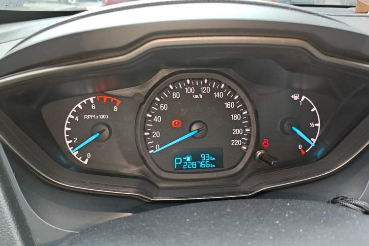Used Ford Escort 2015 1.5L Automatic Comfort Edition Instrument Cluster