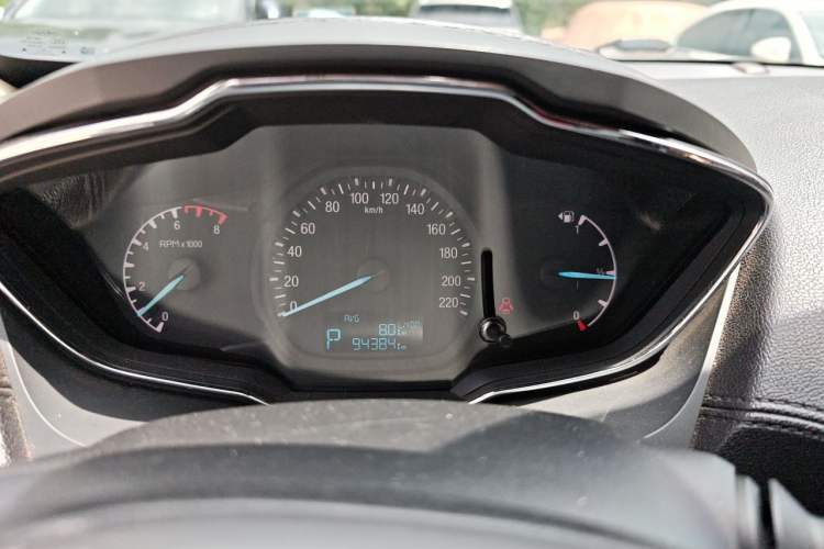 Used Ford Escort 2015 1.5L Automatic Fashion Model Instrument Cluster