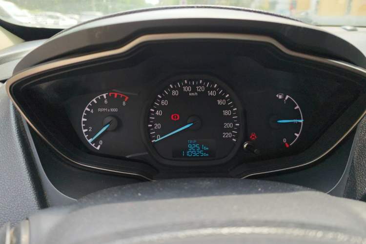 Used Ford Escort 2015 1.5L Manual Comfort Model Instrument Cluster
