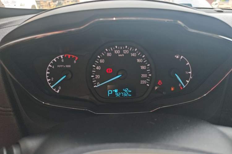 Used Ford Escort 2015 1.5L Automatic Fashion Model Instrument Cluster