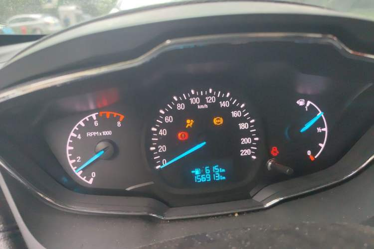 Used Ford Escort 2015 1.5L Manual Fashion Edition Instrument Cluster