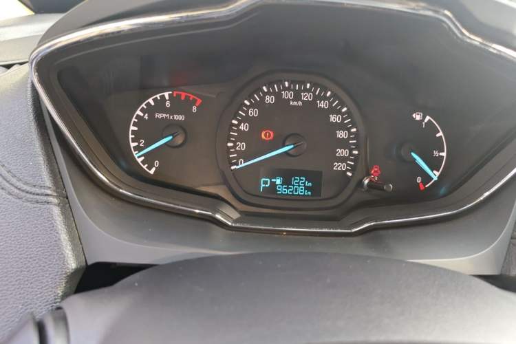 Used Ford Escort 2015 1.5L Automatic Fashion Model Instrument Cluster