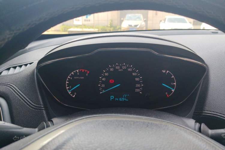 Used Ford Escort 2015 1.5L Automatic Fashion Model Instrument Cluster
