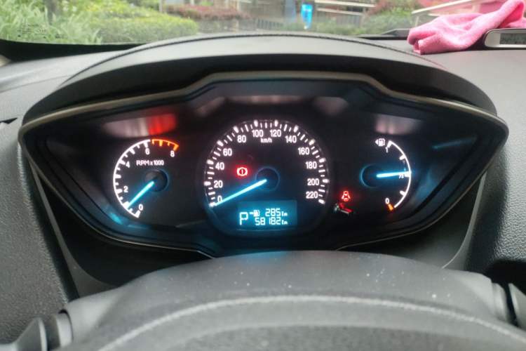 Used Ford Escort 2015 1.5L Automatic Comfort Edition Instrument Cluster