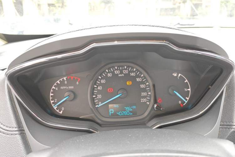 Used Ford Escort 2015 1.5L Automatic Fashion Model Instrument Cluster