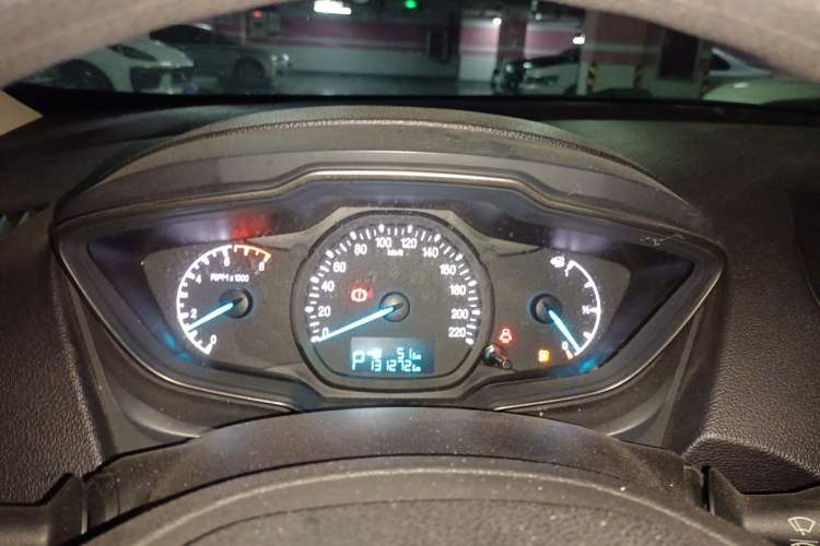 Used Ford Escort 2015 1.5L Automatic Comfort Edition Instrument Cluster