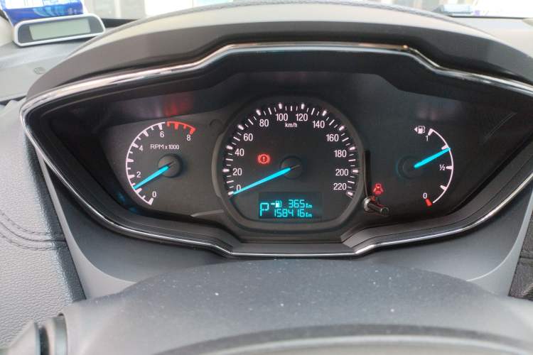 Used Ford Escort 2015 1.5L Automatic Fashion Model Instrument Cluster