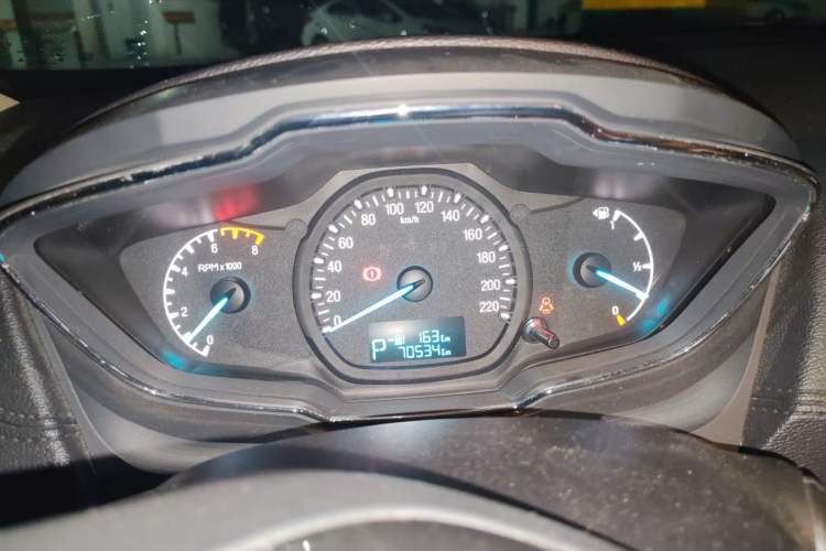 Used Ford Escort 2015 1.5L Automatic Fashion Model Instrument Cluster