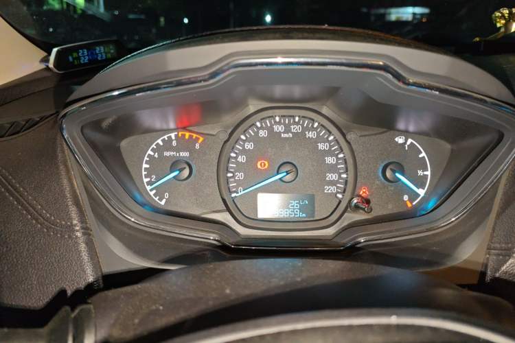 Used Ford Escort 2015 1.5L Automatic Fashion Model Instrument Cluster