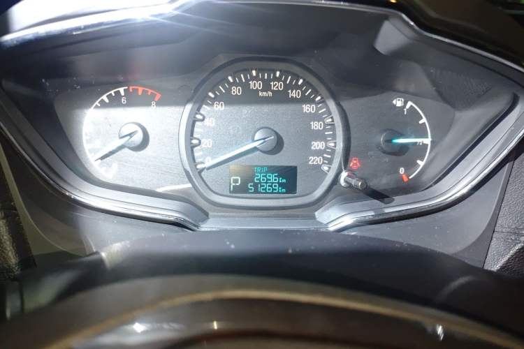 Used Ford Escort 2015 1.5L Automatic Fashion Model Instrument Cluster