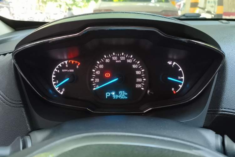Used Ford Escort 2015 1.5L Automatic Fashion Model Instrument Cluster