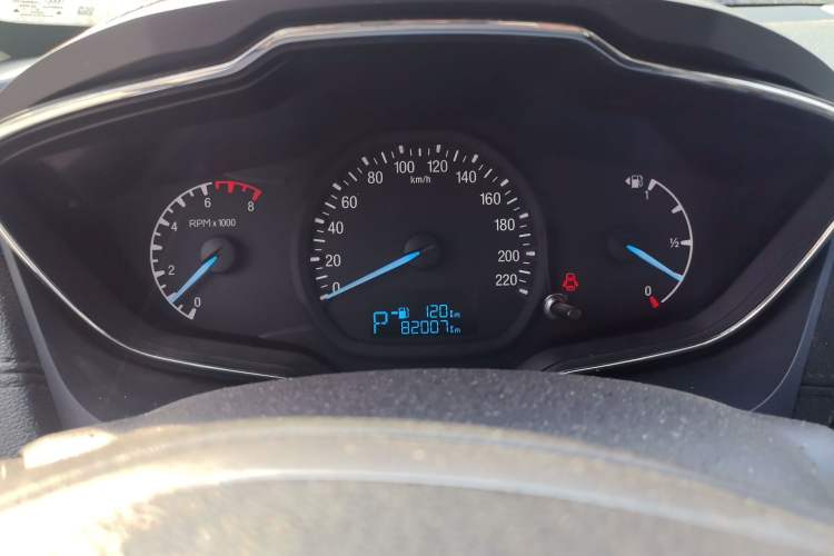 Used Ford Escort 2015 1.5L Automatic Fashion Model Instrument Cluster