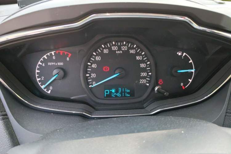 Used Ford Escort 2015 1.5L Automatic Fashion Model Instrument Cluster