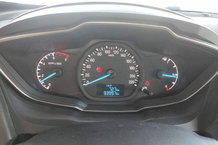 Used Ford Escort 2015 1.5L Manual Comfort Model Instrument Cluster