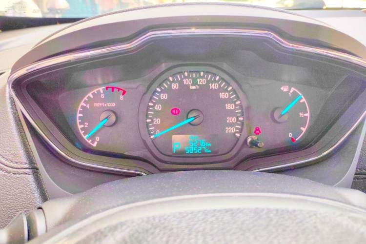 Used Ford Escort 2015 1.5L Automatic Fashion Model Instrument Cluster