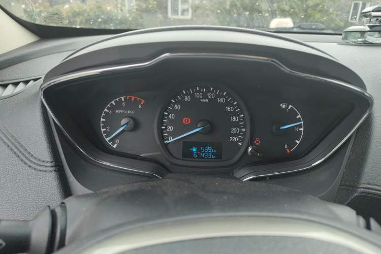 Used Ford Escort 2015 1.5L Manual Fashion Edition Instrument Cluster
