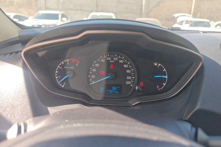 Used Ford Escort 2015 1.5L Automatic Comfort Edition Instrument Cluster