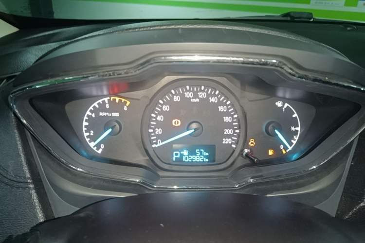 Used Ford Escort 2015 1.5L Automatic Fashion Model Instrument Cluster
