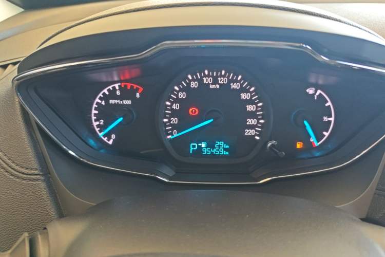 Used Ford Escort 2015 1.5L Automatic Fashion Model Instrument Cluster