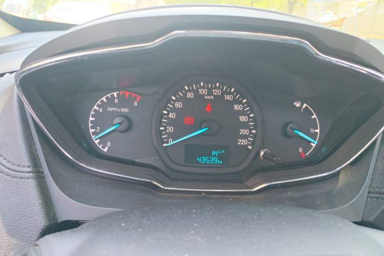 Used Ford Escort 2015 1.5L Manual Fashion Edition Instrument Cluster