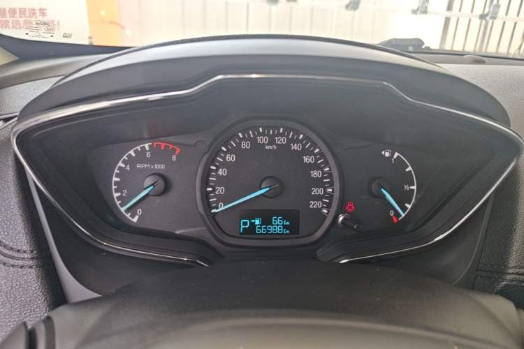 Used Ford Escort 2015 1.5L Automatic Fashion Model Instrument Cluster