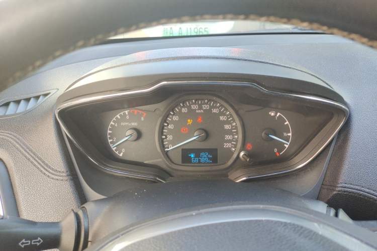 Used Ford Escort 2015 1.5L Manual Fashion Edition Instrument Cluster