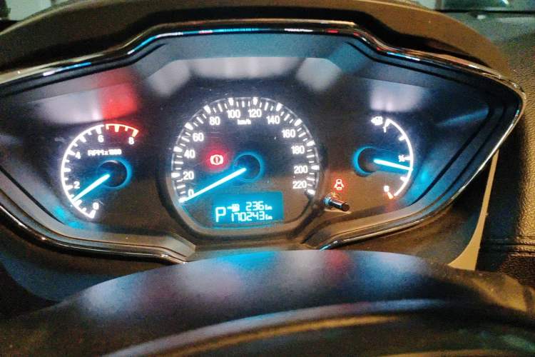 Used Ford Escort 2015 1.5L Automatic Fashion Model Instrument Cluster