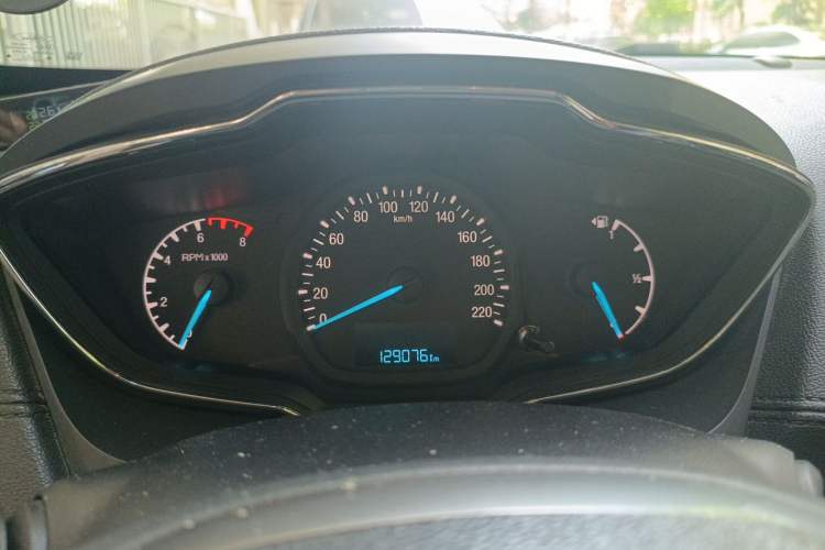 Used Ford Escort 2015 1.5L Automatic Fashion Model Instrument Cluster