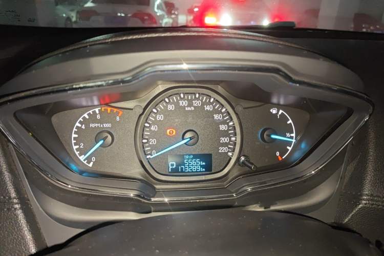 Used Ford Escort 2015 1.5L Automatic Fashion Model Instrument Cluster