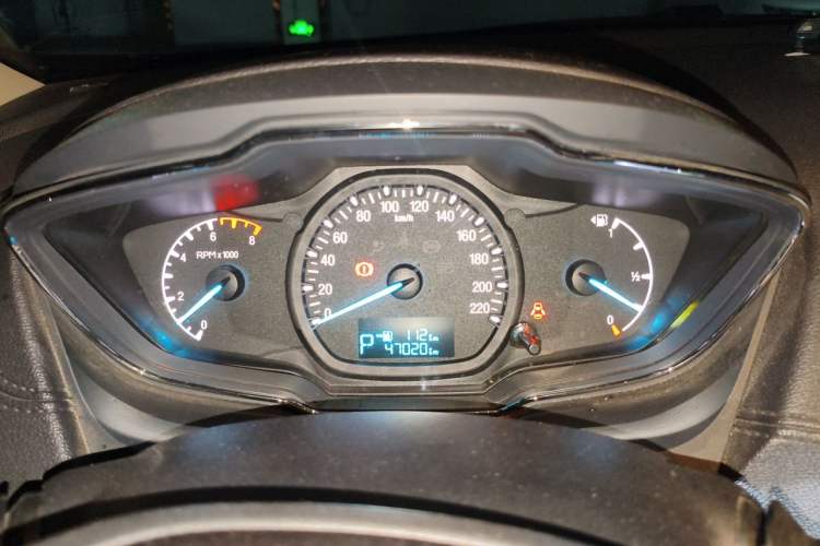 Used Ford Escort 2015 1.5L Automatic Fashion Model Instrument Cluster