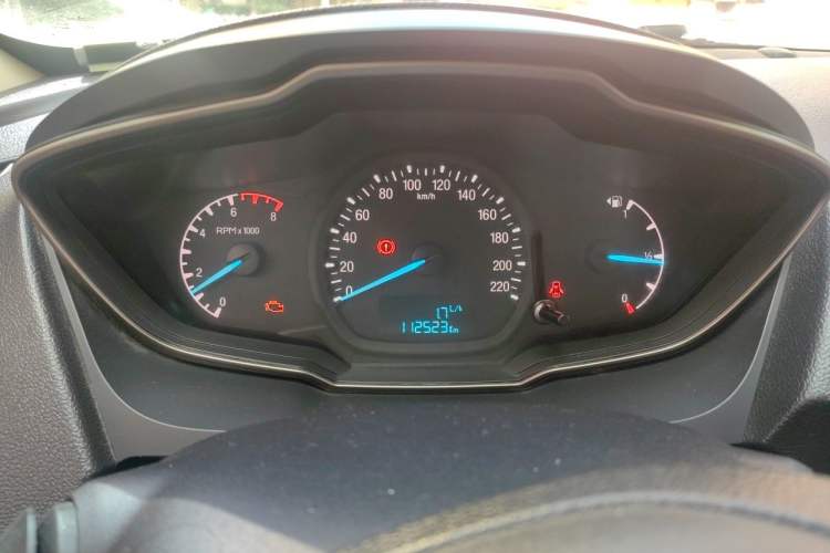 Used Ford Escort 2015 1.5L Manual Comfort Model Instrument Cluster