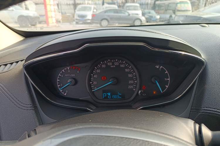 Used Ford Escort 2015 1.5L Automatic Fashion Model Instrument Cluster