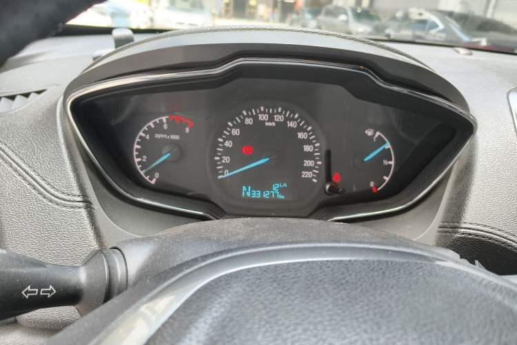 Used Ford Escort 2015 1.5L Automatic Fashion Model Instrument Cluster