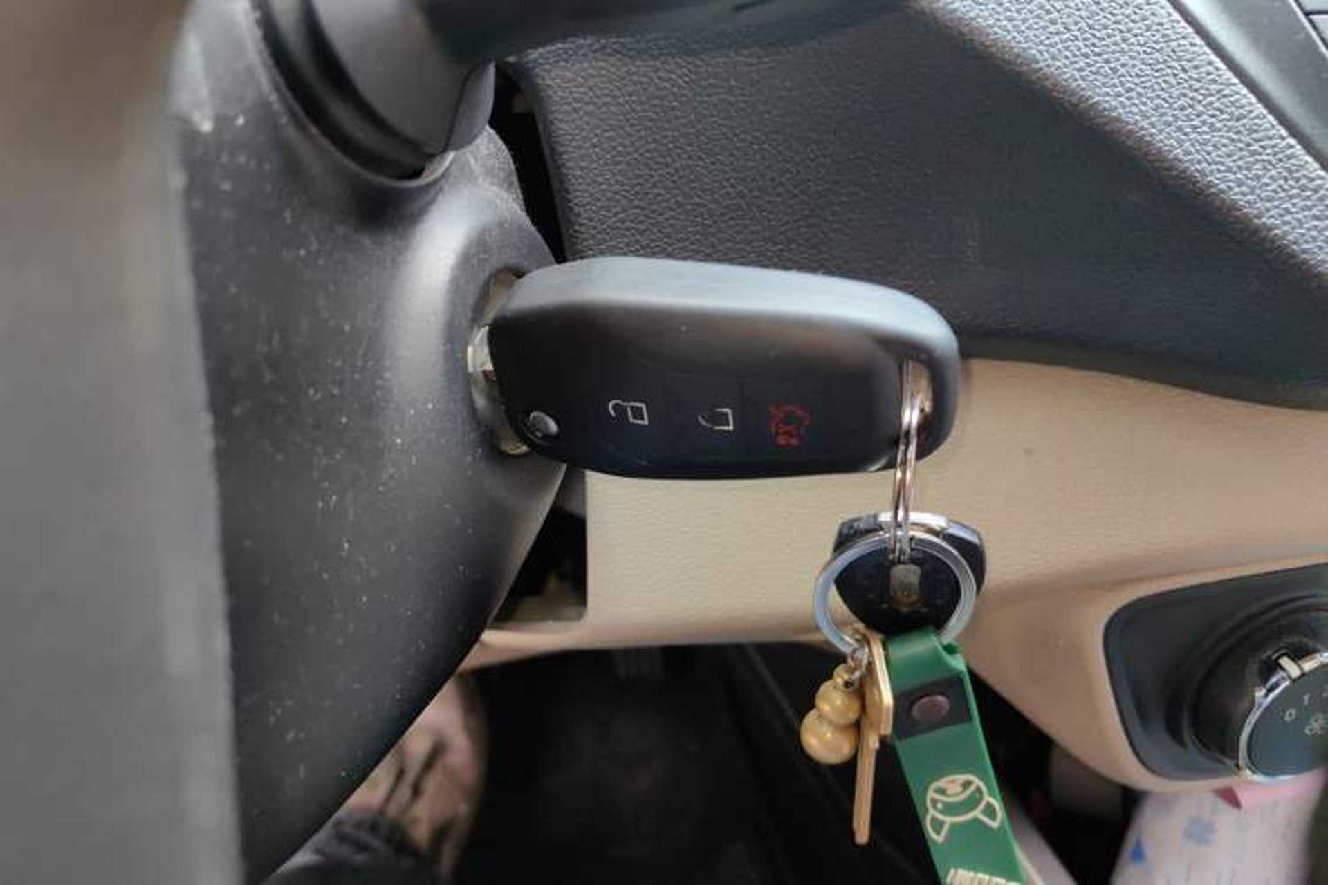 Used Ford Escort 2015 1.5L Automatic Comfort Edition Interior 1