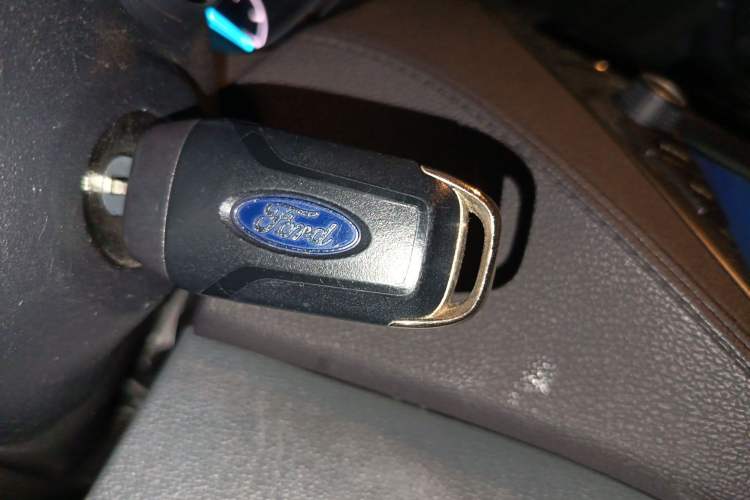 Used Ford Escort 2015 1.5L Automatic Fashion Model Interior 1
