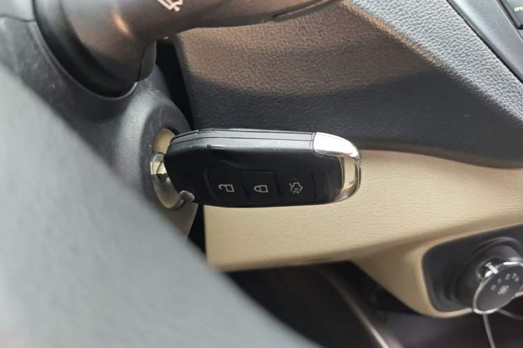 Used Ford Escort 2015 1.5L Automatic Comfort Edition Interior 1
