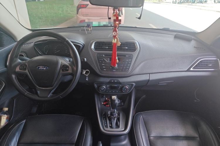 Used Ford Escort 2015 1.5L Automatic Fashion Model Interior 2