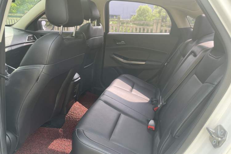 Used Ford Escort 2015 1.5L Automatic Fashion Model Interior 2