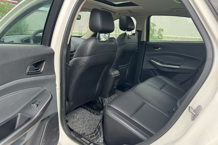 Used Ford Escort 2015 1.5L Automatic Fashion Model Interior 2