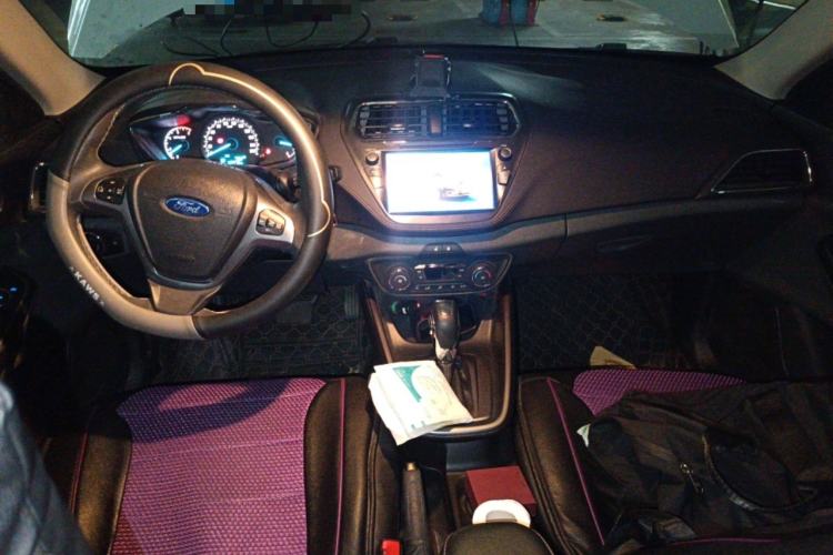 Used Ford Escort 2015 1.5L Automatic Fashion Model Interior 2