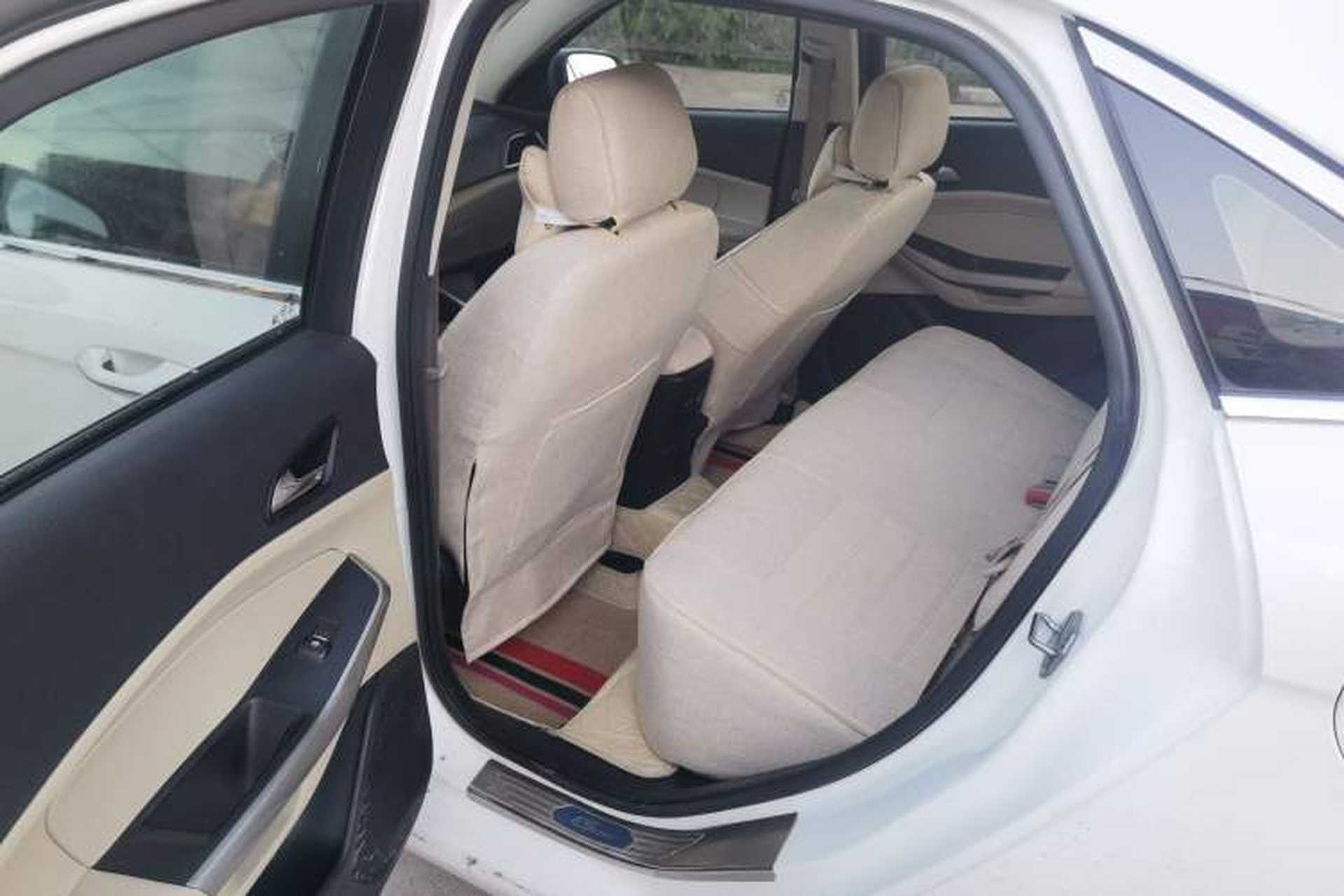 Used Ford Escort 2015 1.5L Automatic Comfort Edition Interior 2